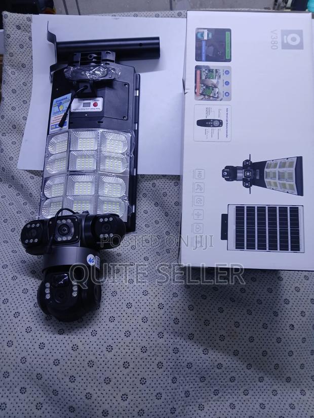 Mobile App Triple Lens 4g Ai Solar Floodlight Security Camera: - thumbnail 3