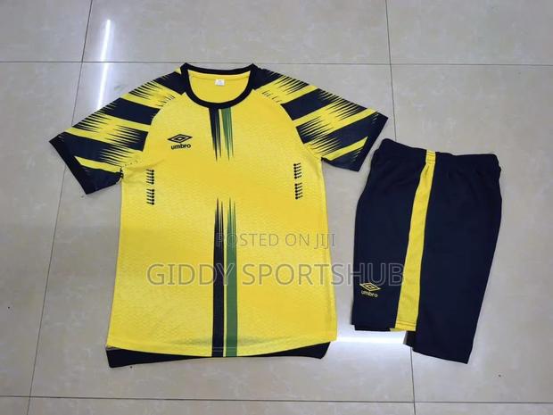 Premium Umbro Kit/Uniform – Comfort Meets Performance - thumbnail 3