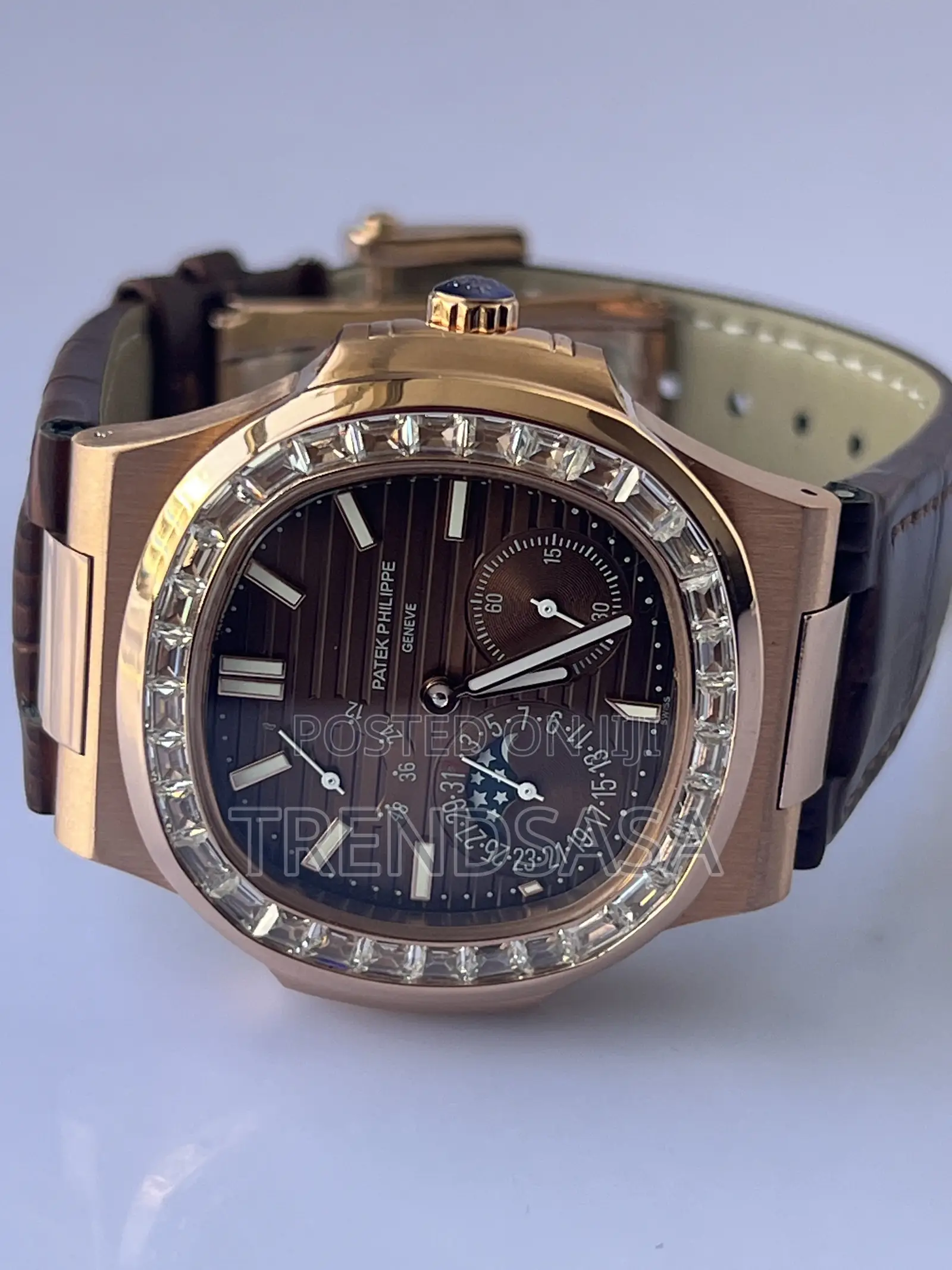 Patek Philippe Nautilus 5712r Moon Phase Rose Gold Diamond Bezel