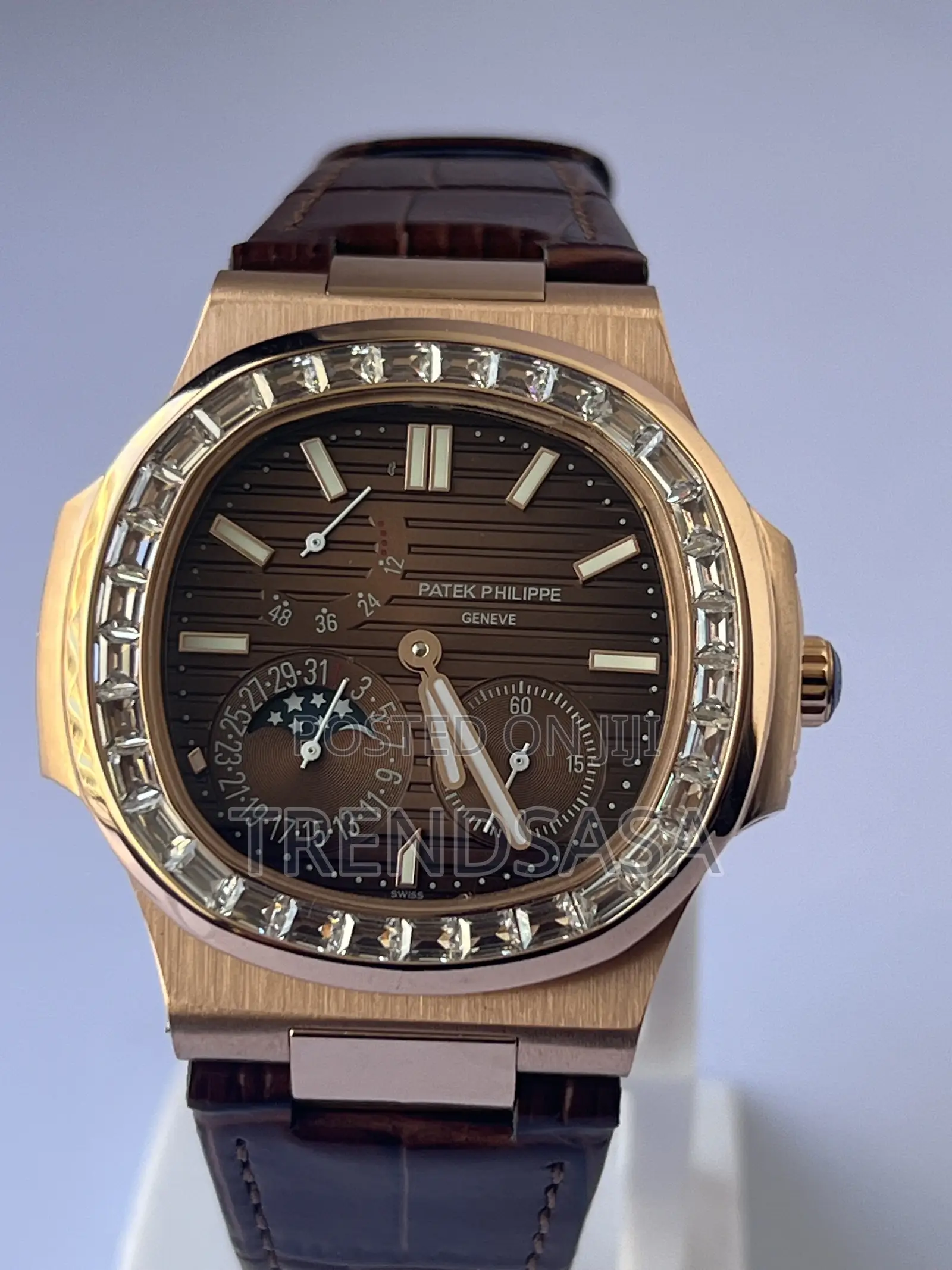 Patek Philippe Nautilus 5712r Moon Phase Rose Gold Diamond Bezel