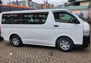 Toyota HiAce 2015 White