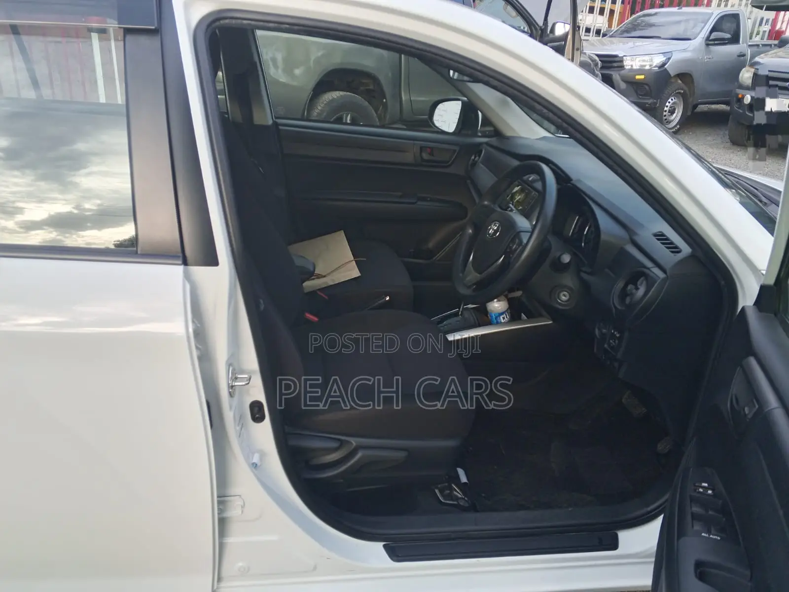 Toyota Corolla Fielder 2019 White
