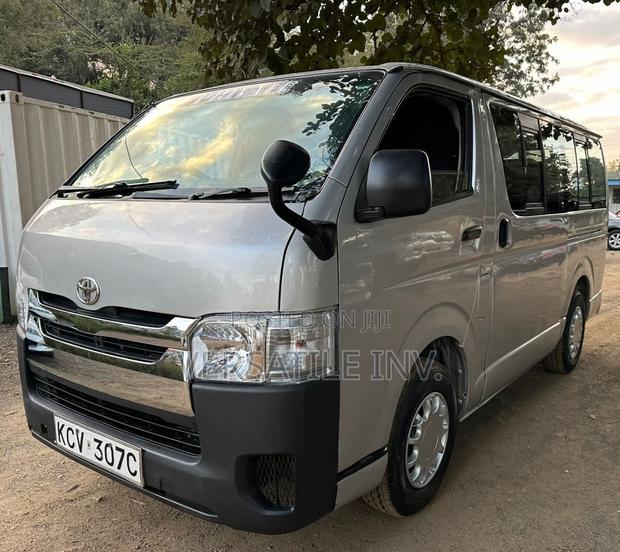 Toyota HiAce 2012 Silver - thumbnail 4