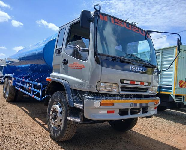 Isuzu FVZ 2009 - thumbnail 2