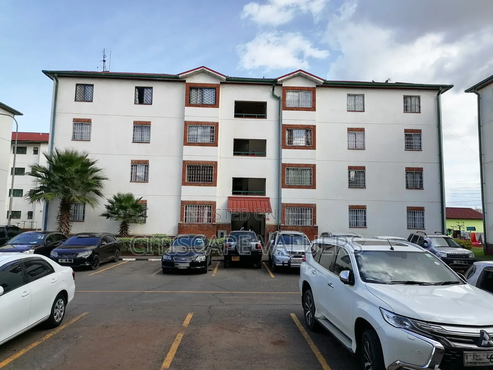 3bdrm Apartment in Nyayo Estate for sale