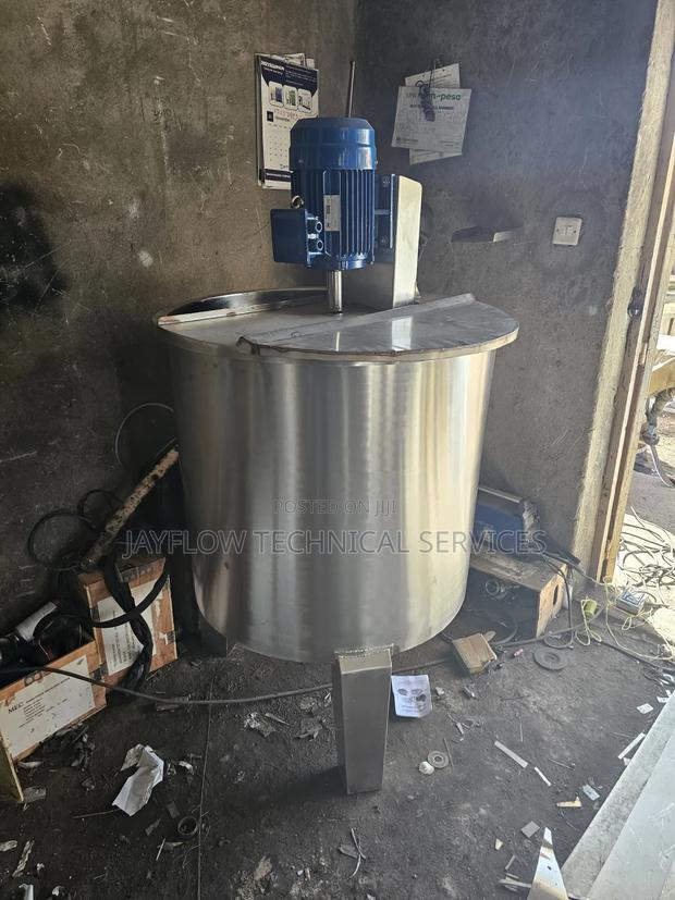 Heavy Duty Chemical/Soap Mixing Tank. - thumbnail 3