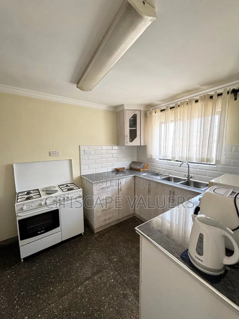 3bdrm Apartment in Nyayo Estate for sale