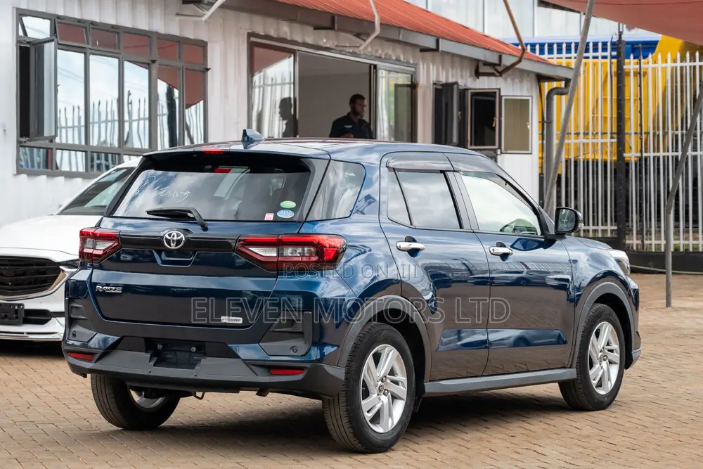 Toyota Raize 2019 Blue