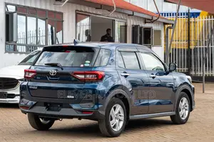 Toyota Raize 2019 Blue