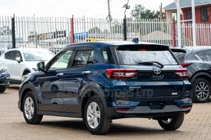 Toyota Raize 2019 Blue