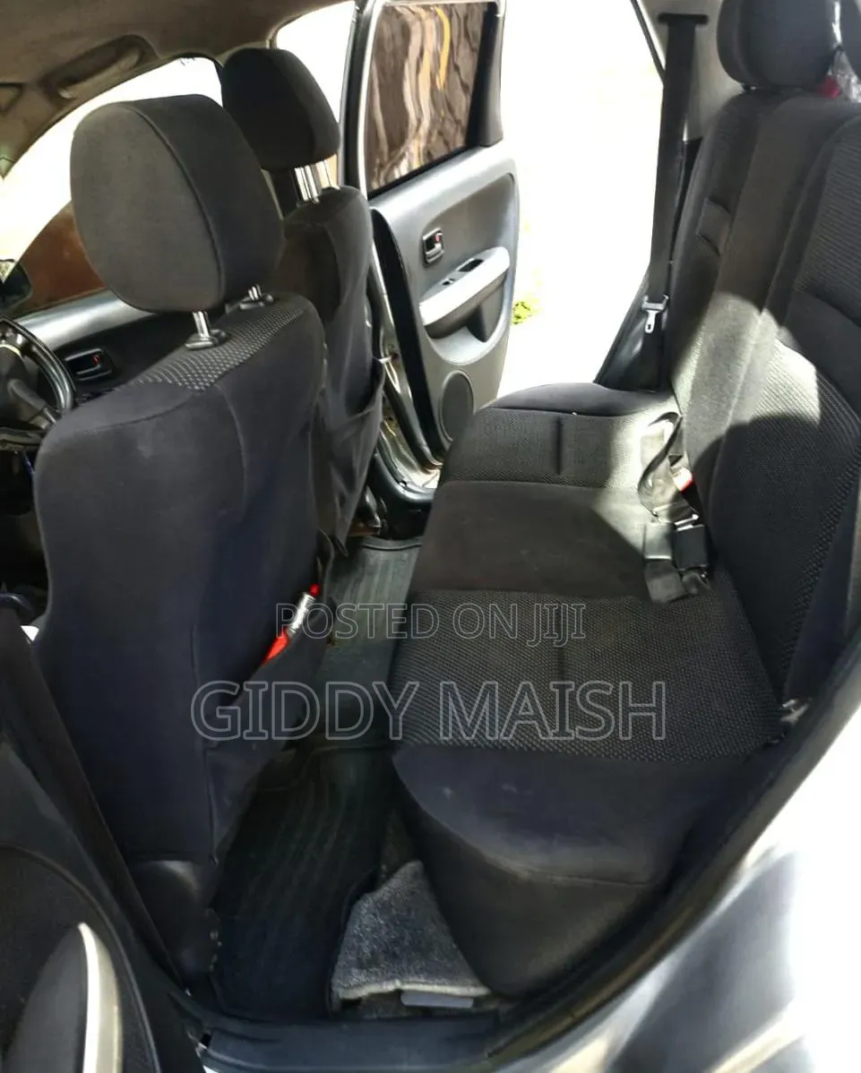 Toyota IST 2005 Silver