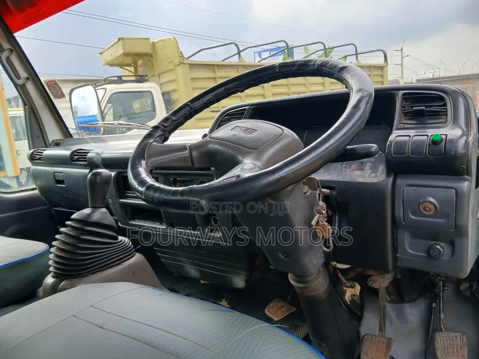 Isuzu NPR 2014