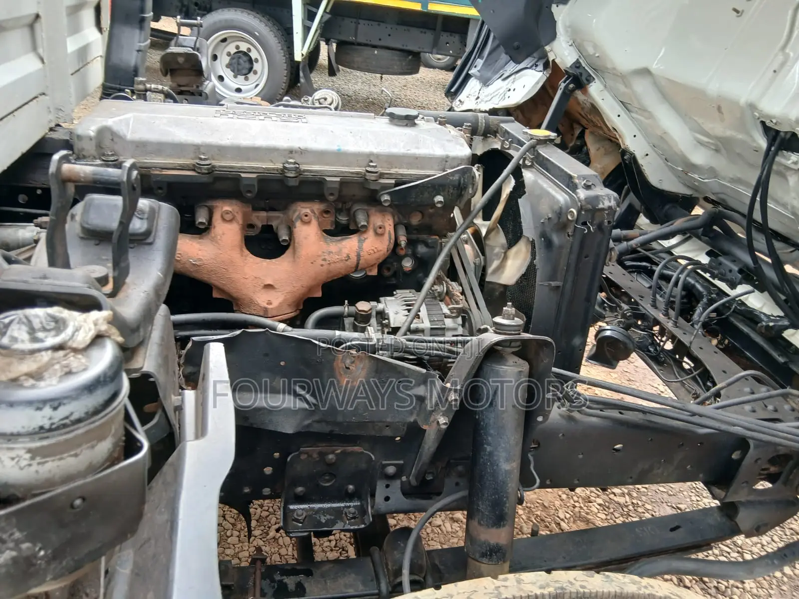Isuzu NPR 2014