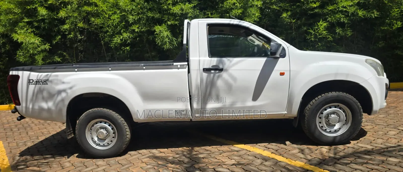 Isuzu D-MAX 2017 White