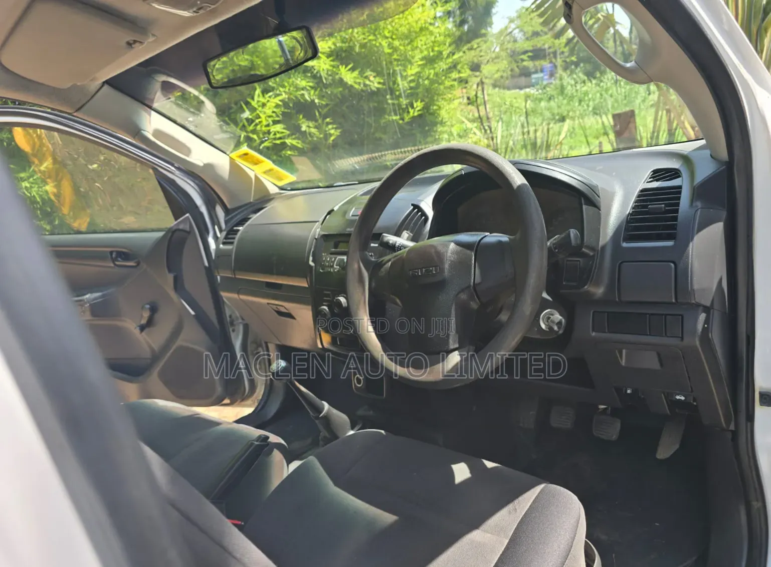 Isuzu D-MAX 2017 White