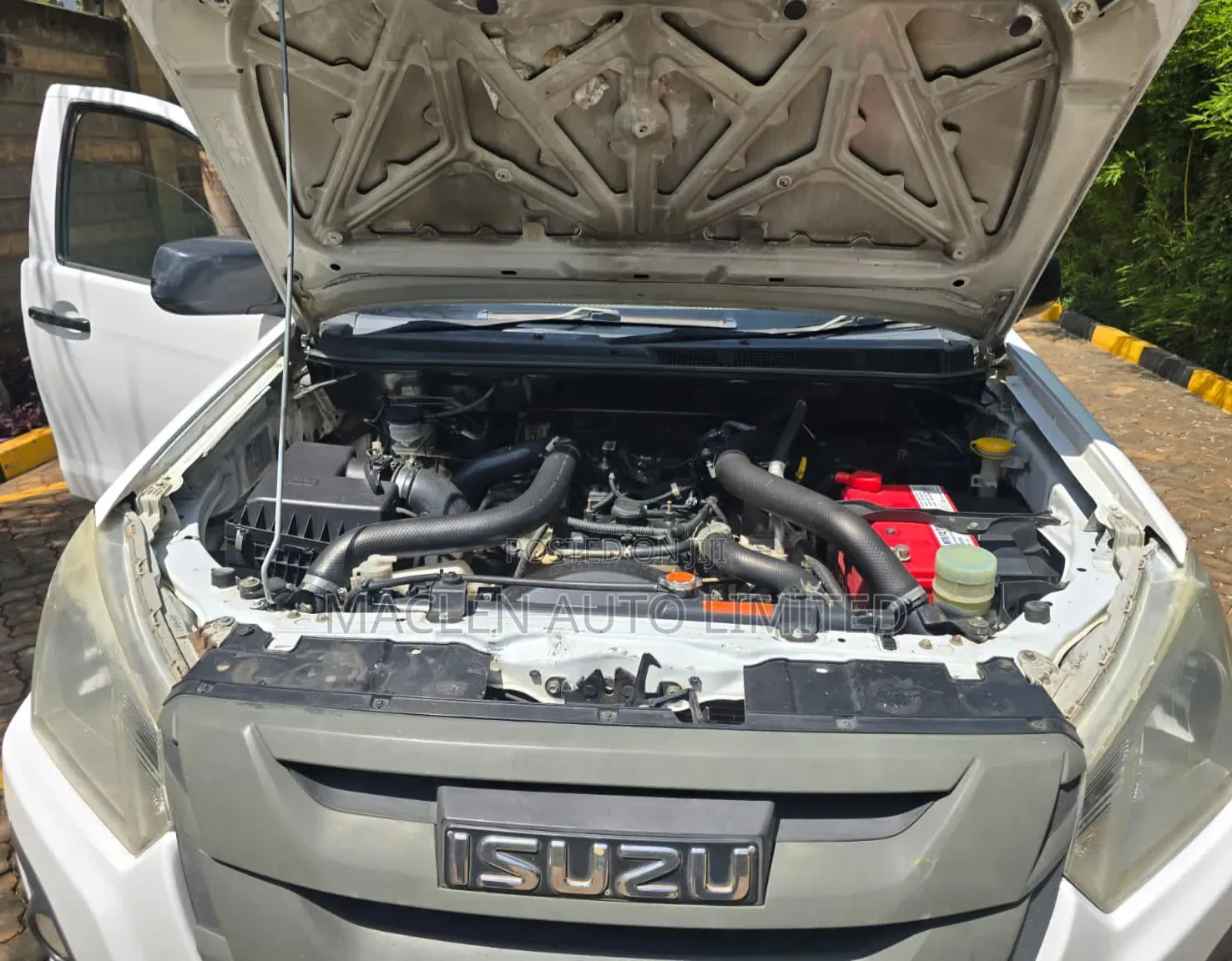 Isuzu D-MAX 2017 White