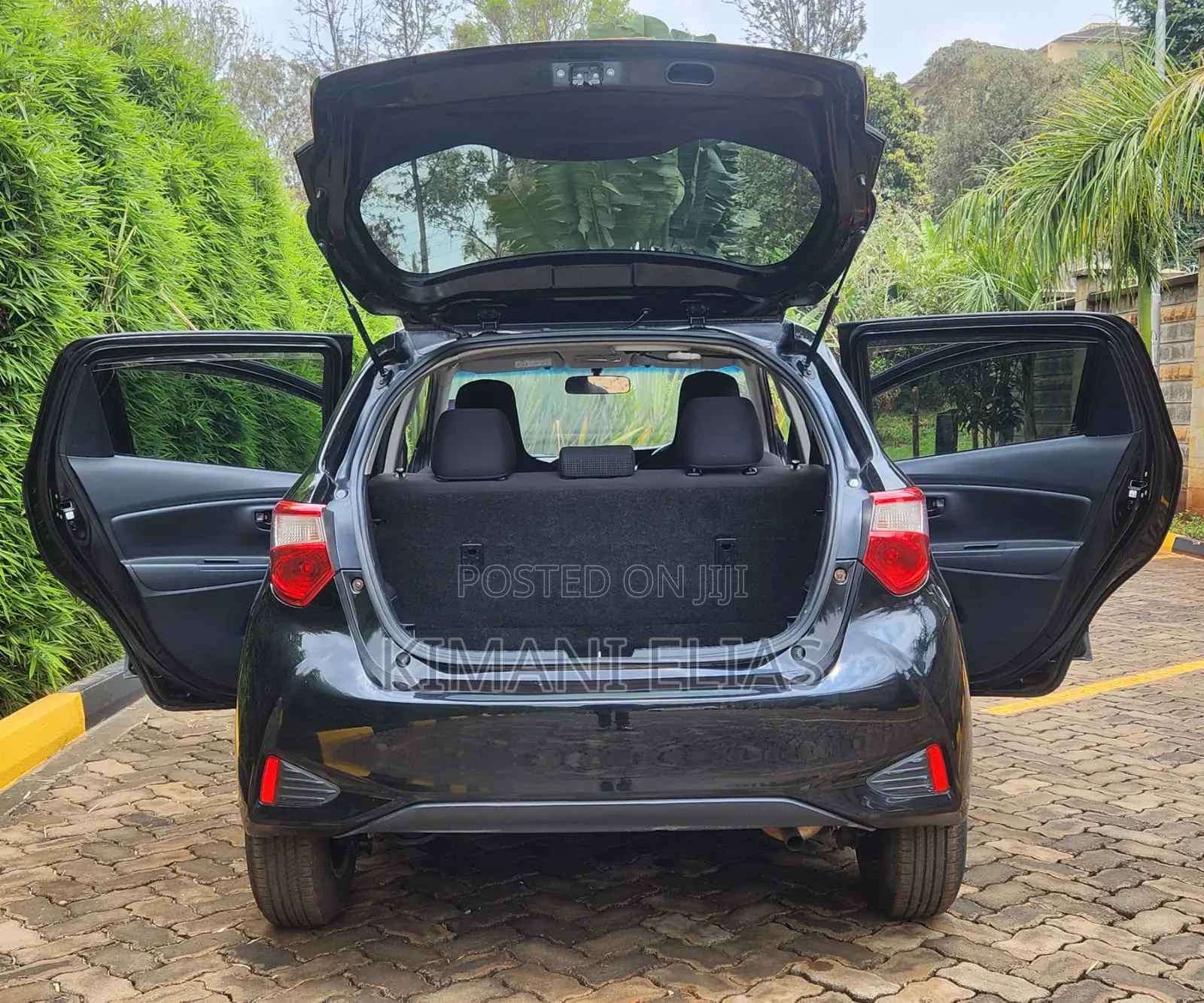 Toyota Vitz 2018 Black