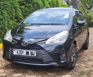 Toyota Vitz 2018 Black