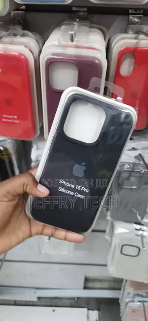 iPhone 15 Pro Sleek, Internal Soft Microfiber Layer Cover