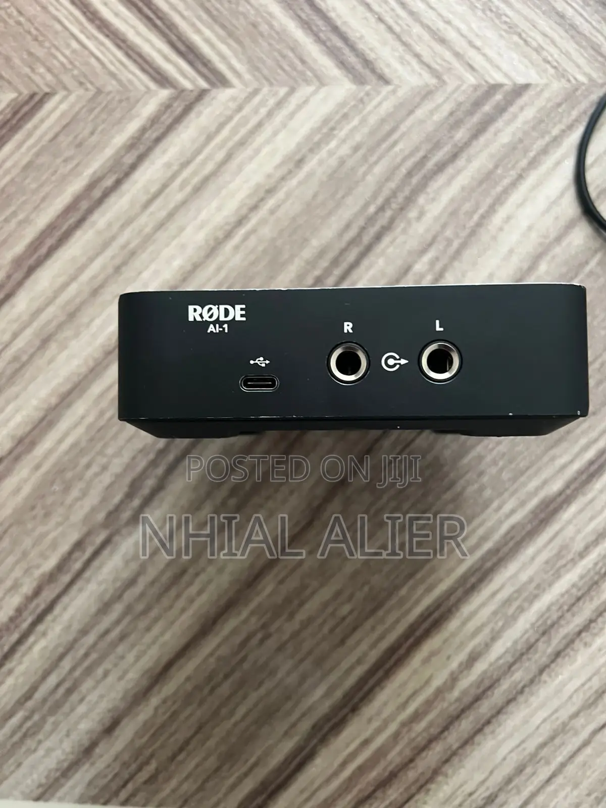 Rode Al-1 Interface