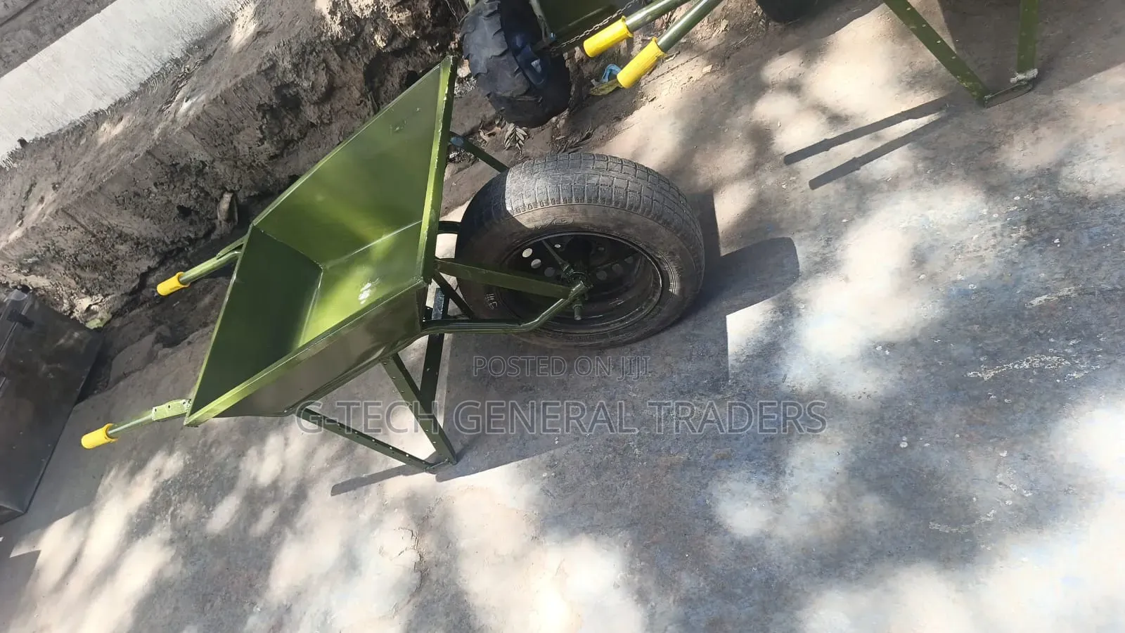 Wheelbarrow Heavy Duty With Car Tyre