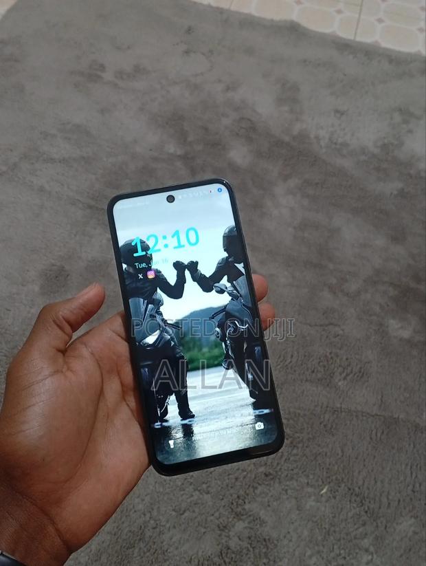 Tecno Spark 30C 128 GB Black - thumbnail 4