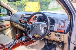 Toyota Hilux 2015 Silver