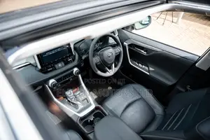 Toyota RAV4 2020 White