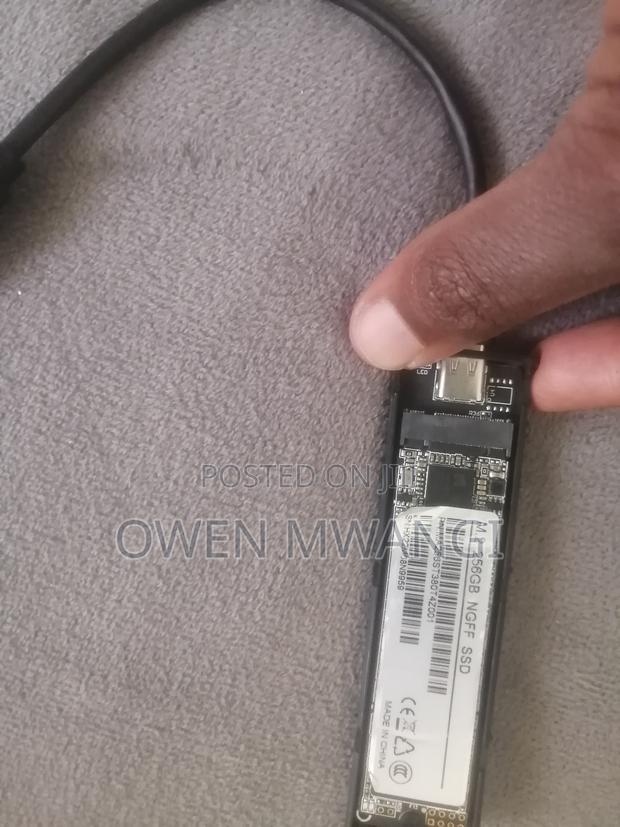 256gb M.2 Sata SSD + Usb Enclosure - main view