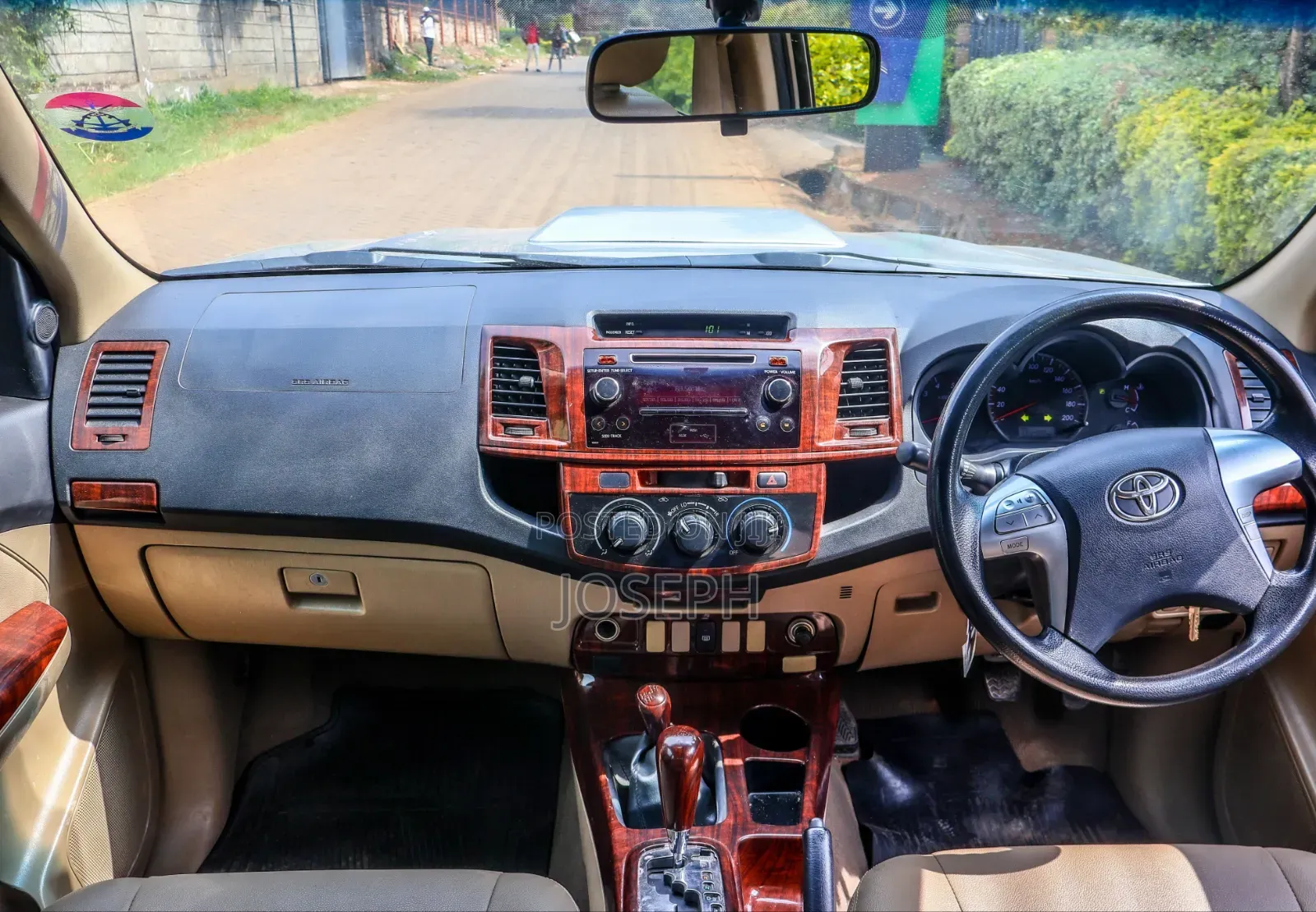 Toyota Hilux 2015 Silver