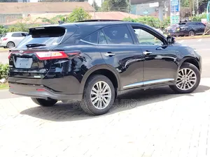 Toyota Harrier 2018