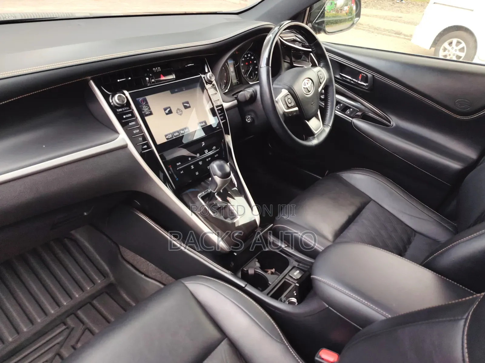 Toyota Harrier 2018