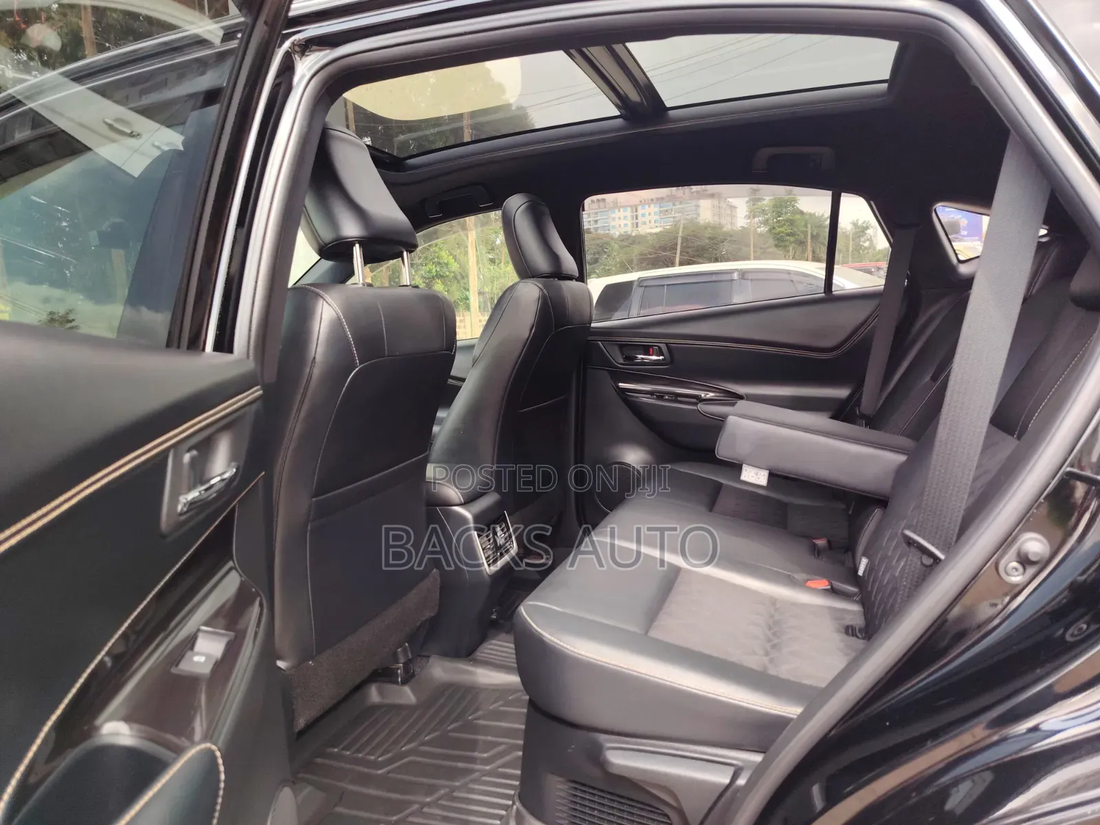 Toyota Harrier 2018