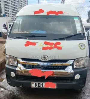 Toyota HiAce 2014 White