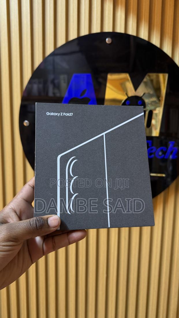 New Samsung Galaxy Z Fold7 256 GB Black - thumbnail 2