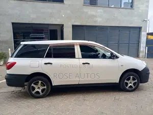 Nissan Advan 2009 White