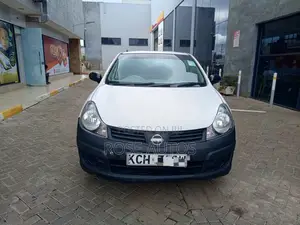 Nissan Advan 2009 White