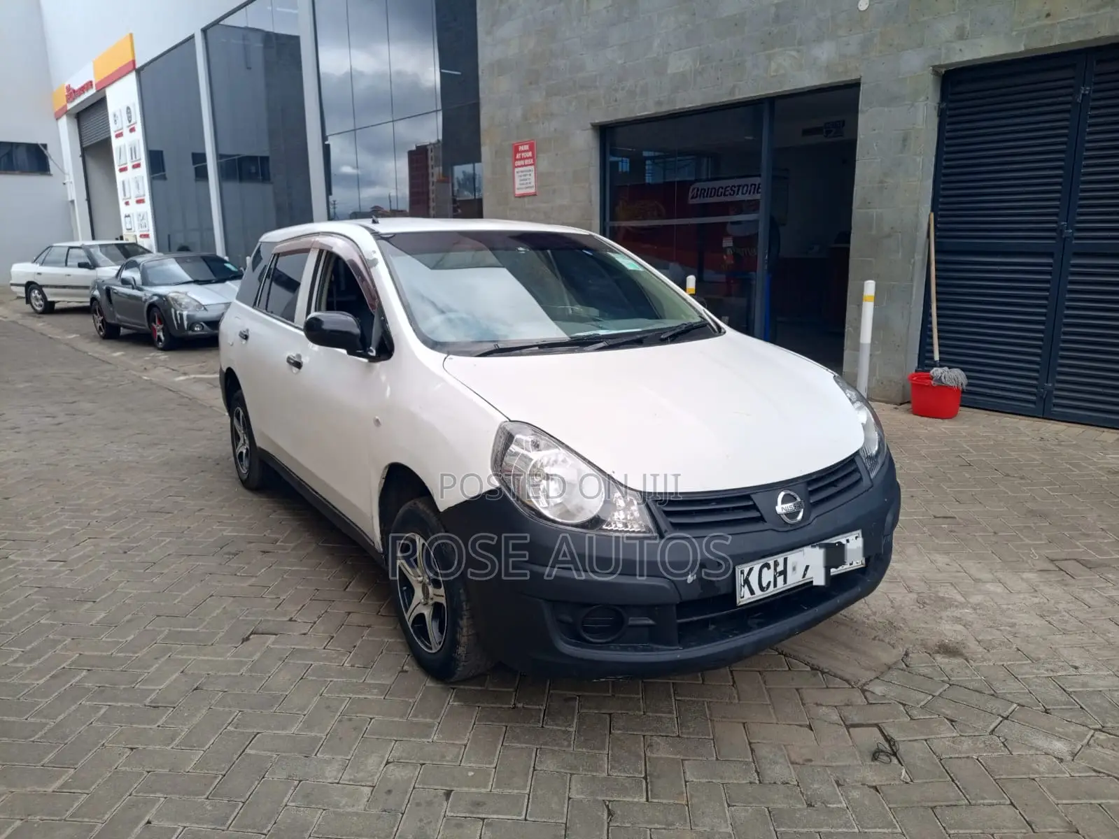 Nissan Advan 2009 White