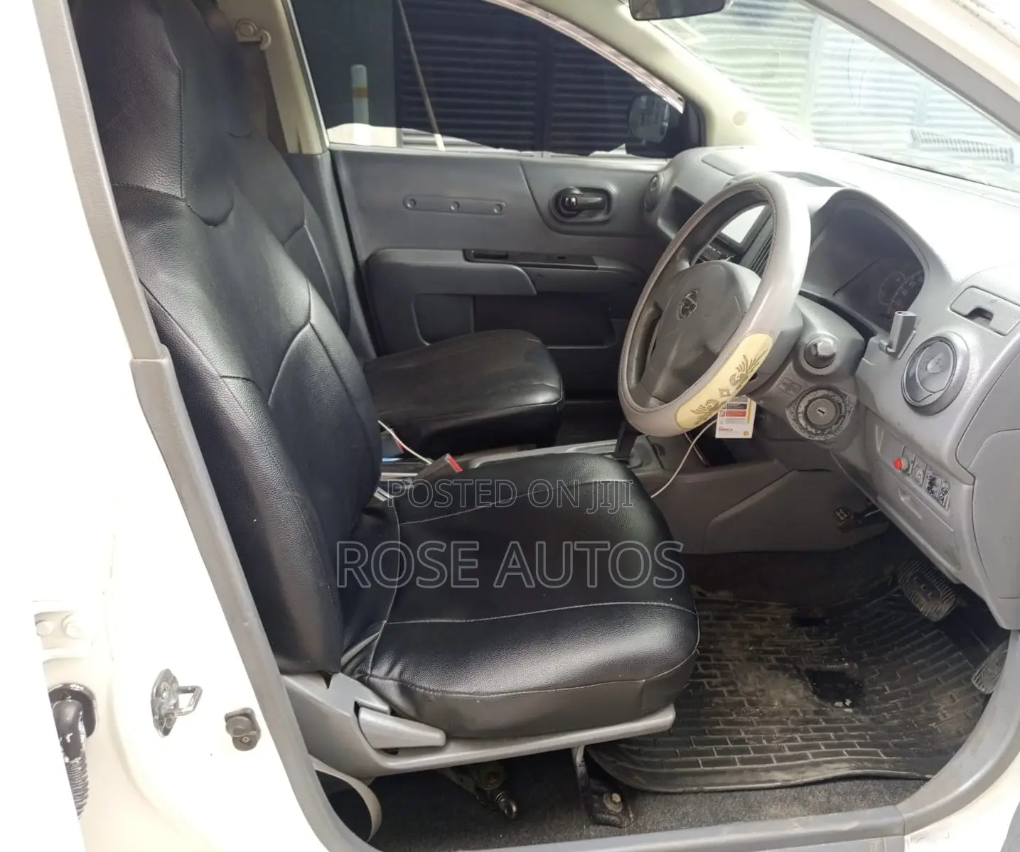 Nissan Advan 2009 White