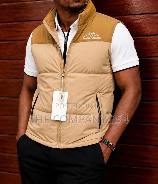 Quality Casual Half Designer Zipper Unisex Jackets Available - thumbnail 5