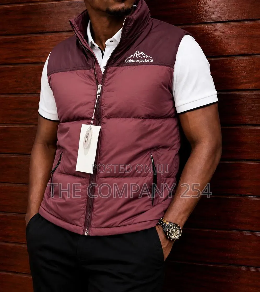 Quality Casual Half Designer Zipper Unisex Jackets Available
