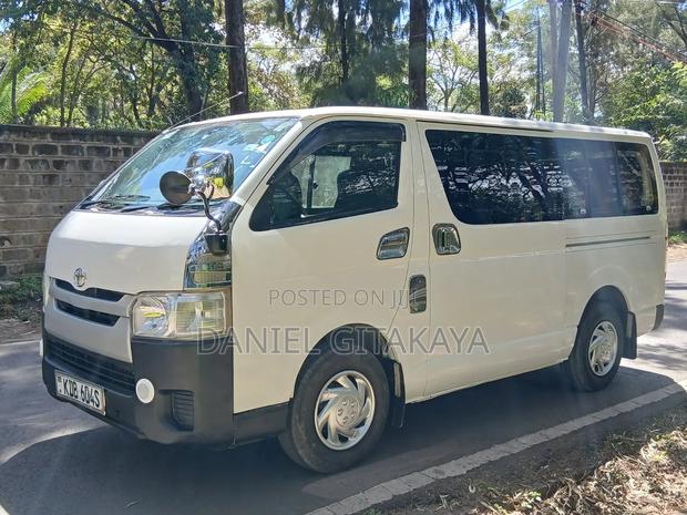 Toyota HiAce 2015 White - thumbnail 5