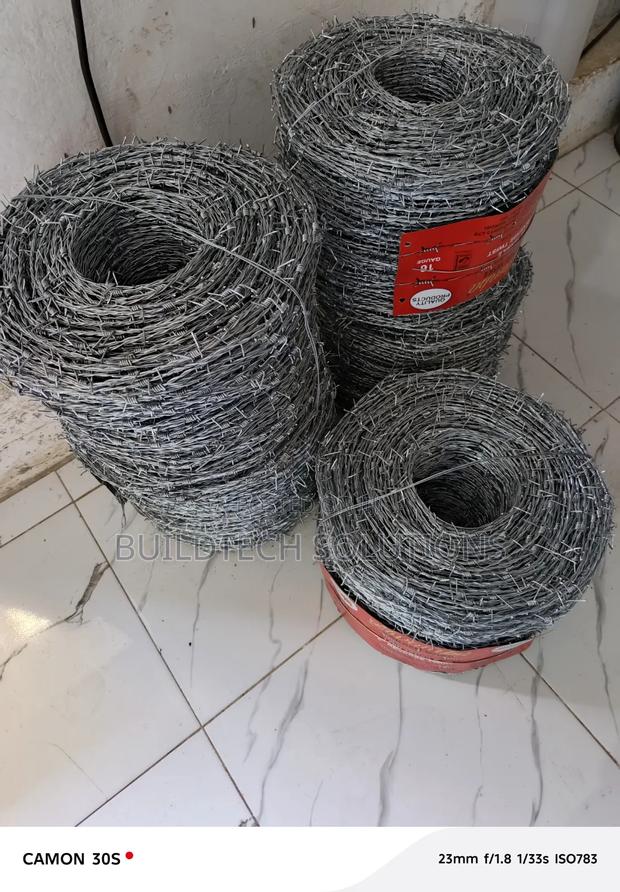 Barbed Wire/ Barbed Wire Fence - thumbnail 2
