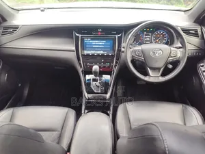Toyota Harrier 2.0 2020 Pearl