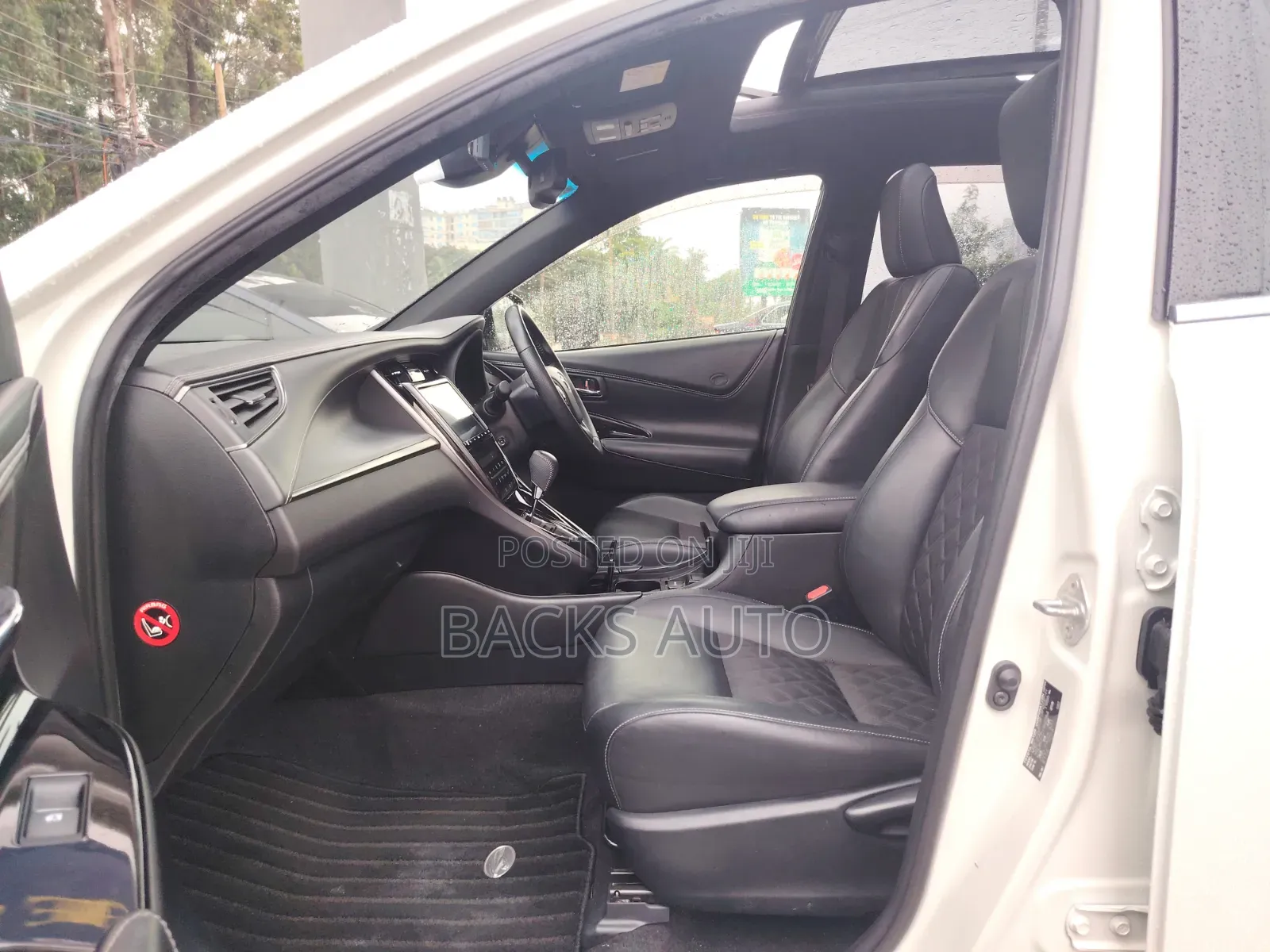 Toyota Harrier 2.0 2020 Pearl