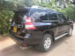 Toyota Land Cruiser Prado 2015 Black