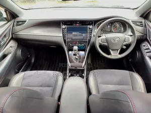 Toyota Harrier 2.0 Turbo 2019