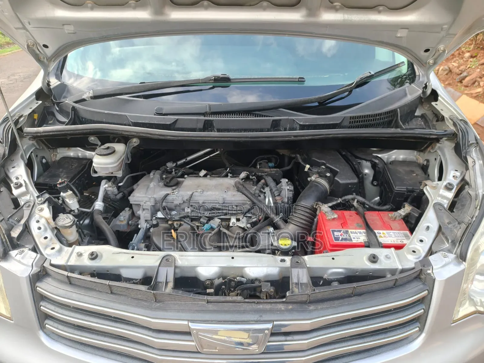 Toyota Noah 2013 Silver