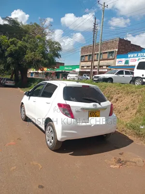 Toyota Vitz 2013 White