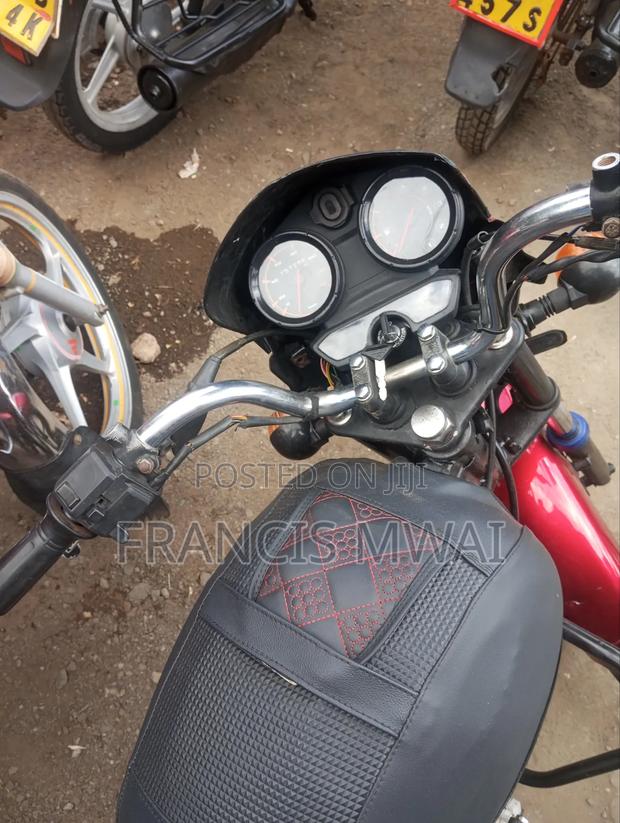Bajaj Boxer 150 UG 2023 Red